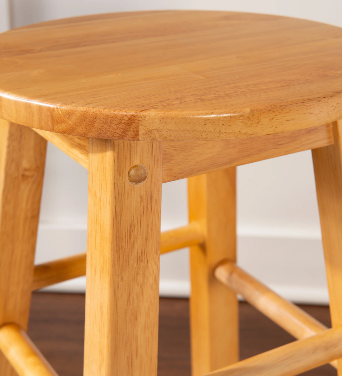 24" Round Solid Wood Counter Stool S666