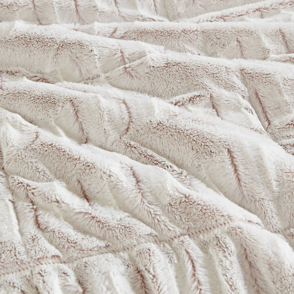 King/Cal King Long Fur Comforter Mini Set G1795