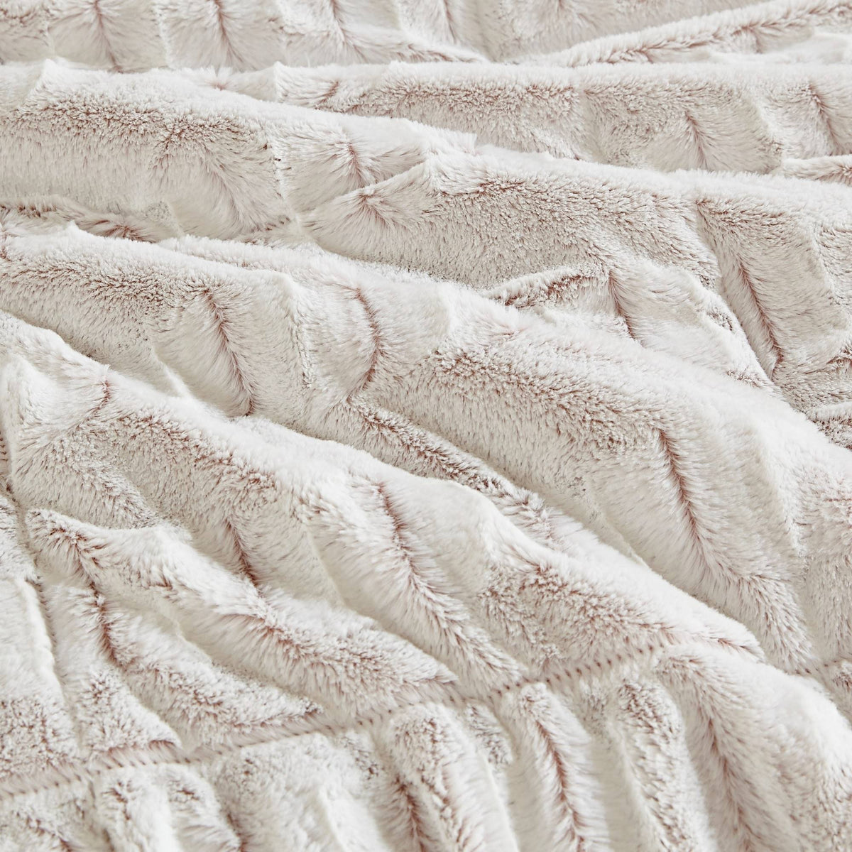 King/Cal King Long Fur Comforter Mini Set G1795