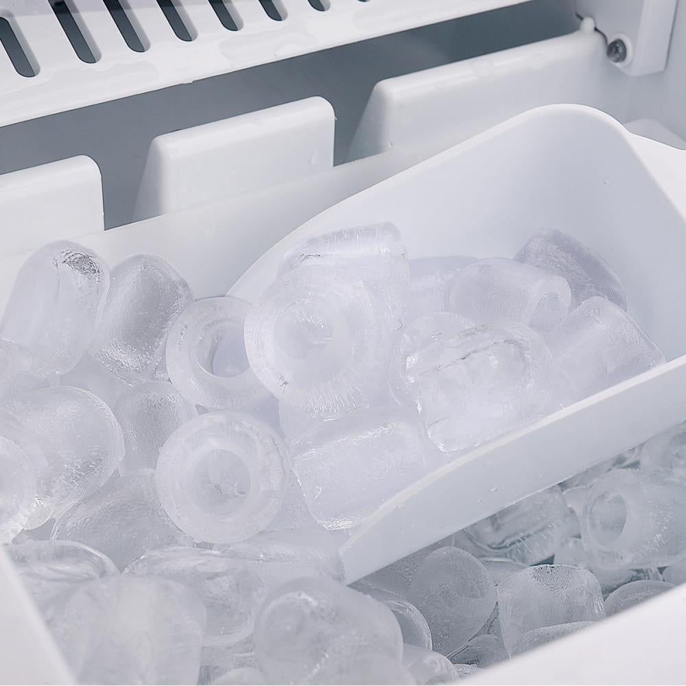 Black Portable Ice Maker Machine U774