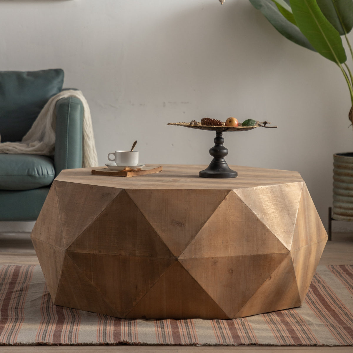Vintage Retro Coffee Table with Embossed Design Z3181