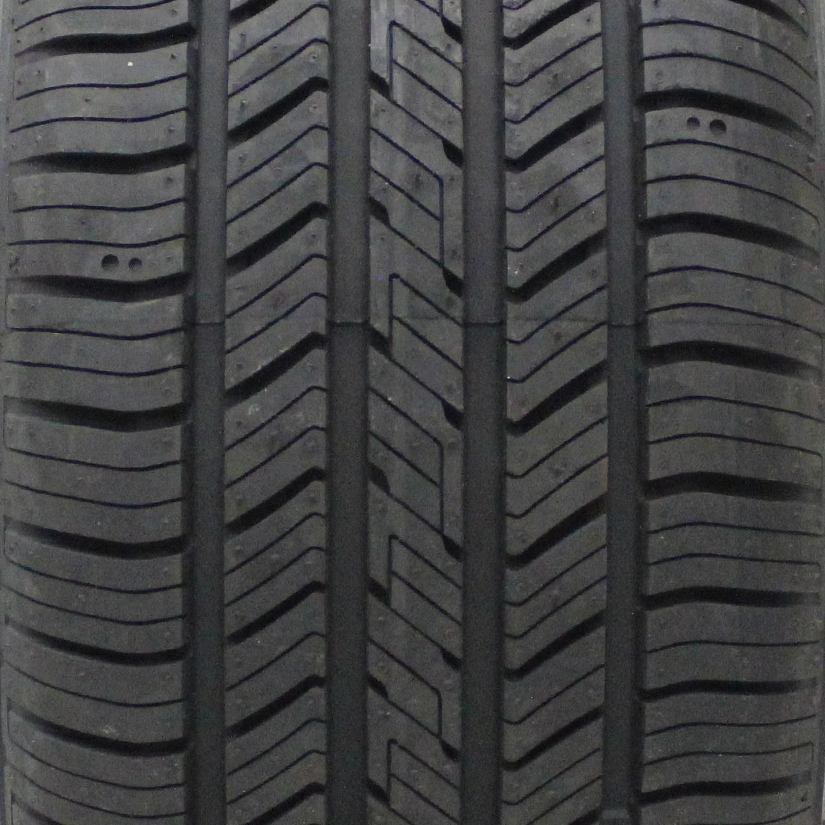 225/70-16 103 T Tire C69470