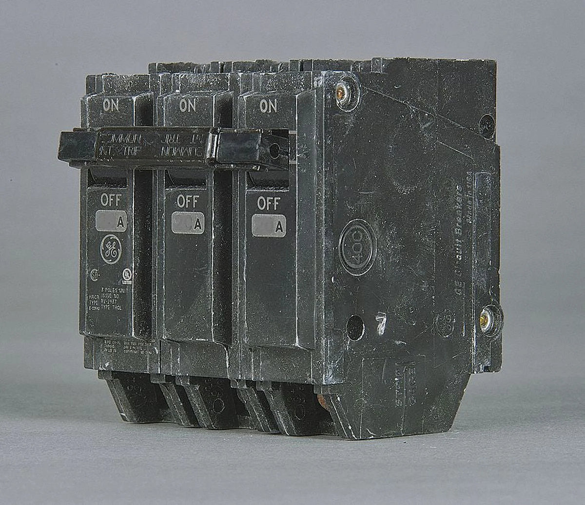 25A Plug In Circuit Breaker F325202