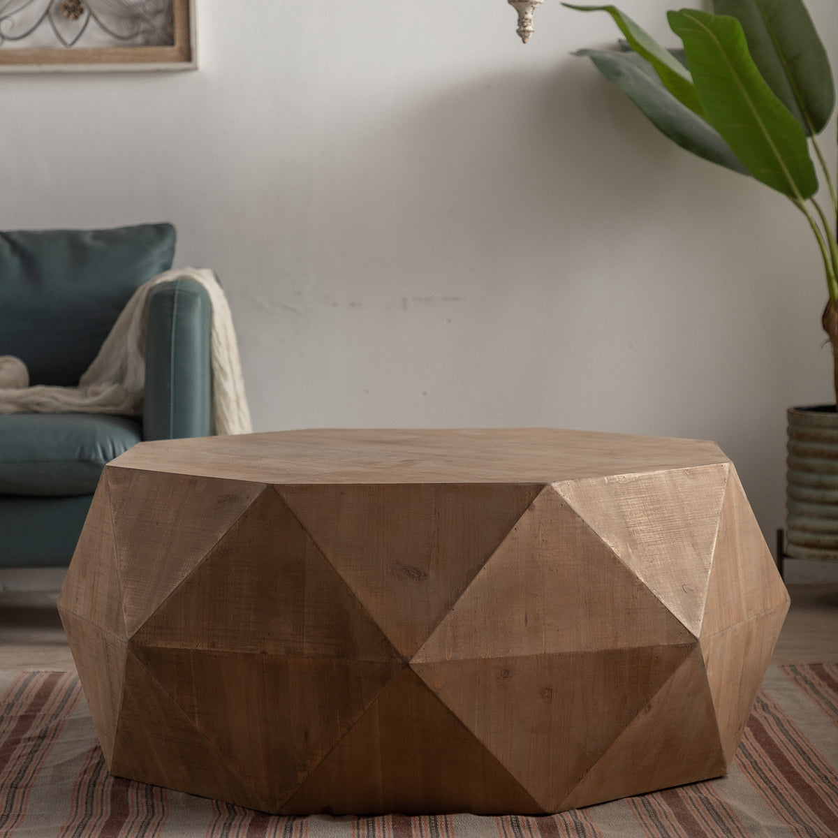 Vintage Retro Coffee Table with Embossed Design Z3181
