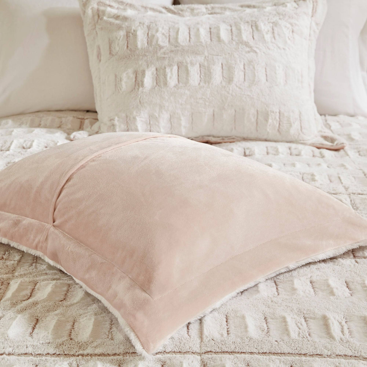 King/Cal King Long Fur Comforter Mini Set G1795