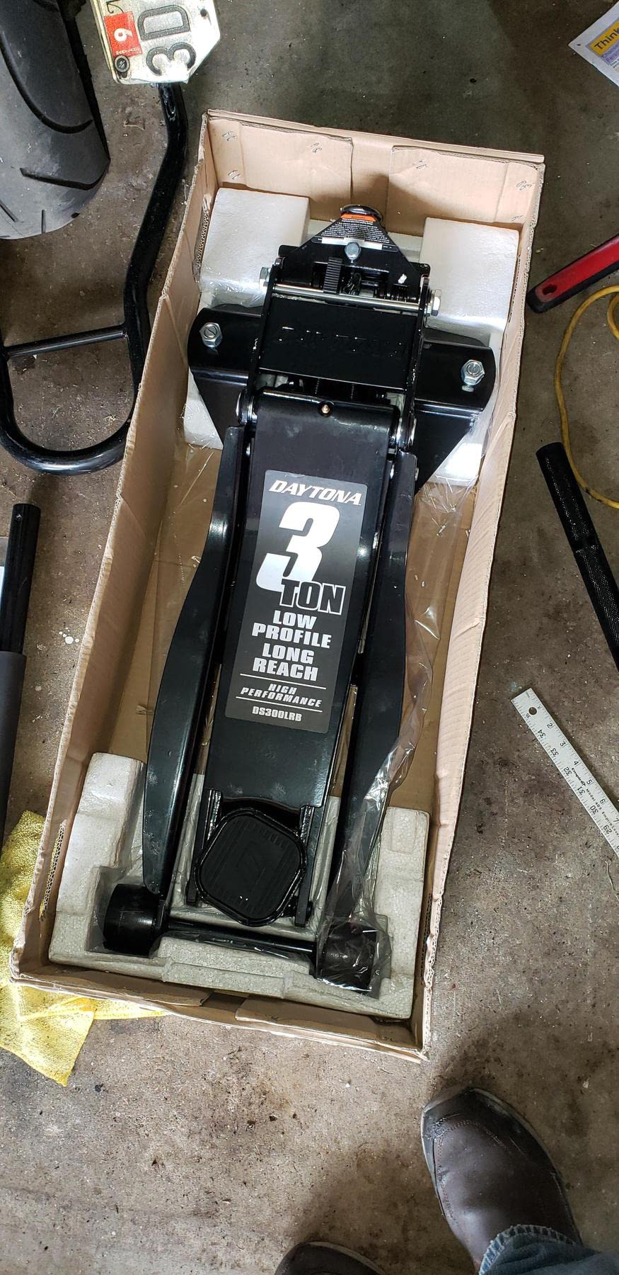 3 ton Low Profile Steel Floor Jack O928245