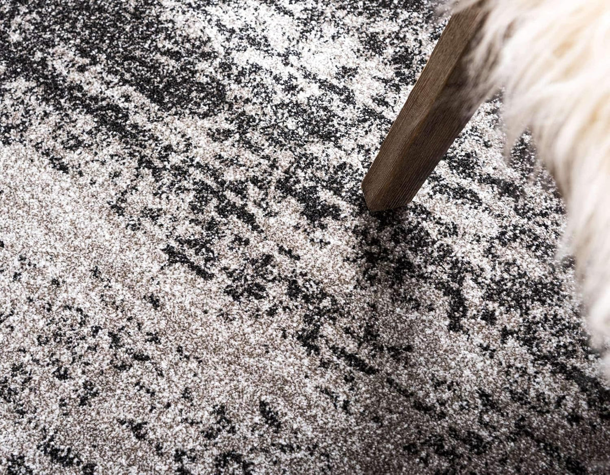 Dark Gray/Ivory 6' 1" x 9' Rectangle Area Rug X6759