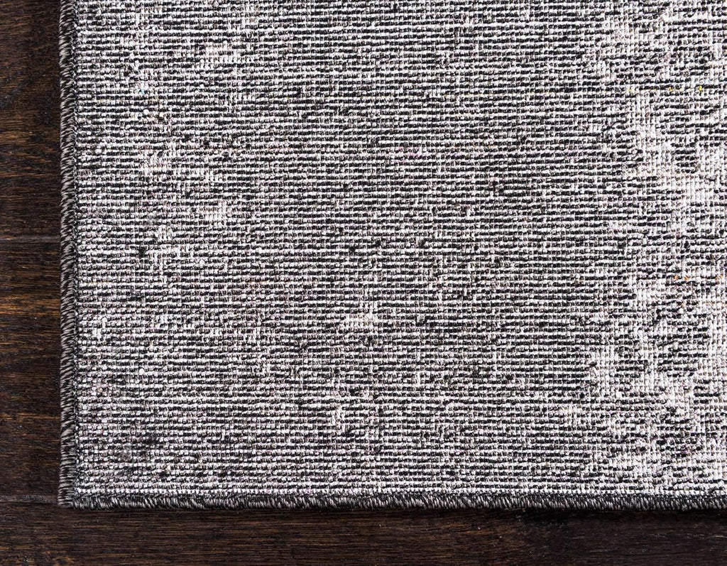 Dark Gray/Ivory 6' 1" x 9' Rectangle Area Rug X6759