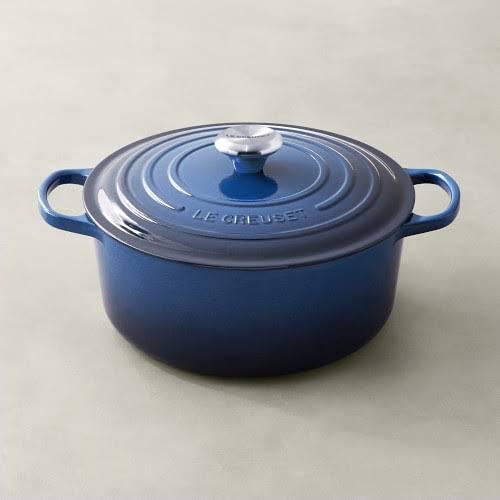 Cast Iron Round Dutch Oven 7 1/4-Qt. C25290