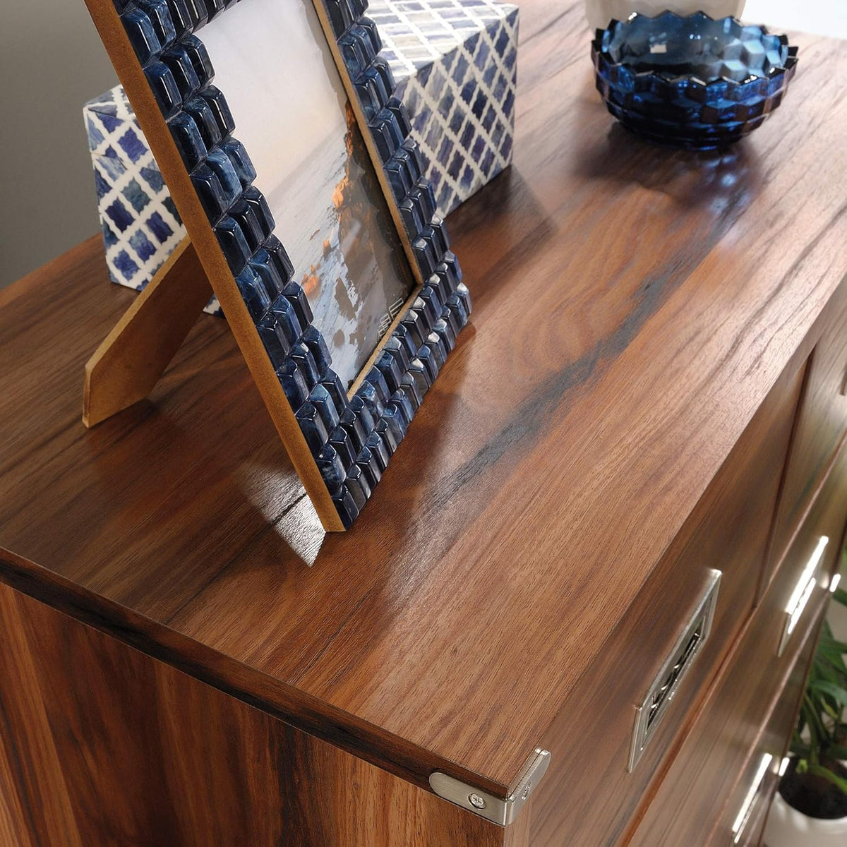 5 Drawer Dresser Z312775