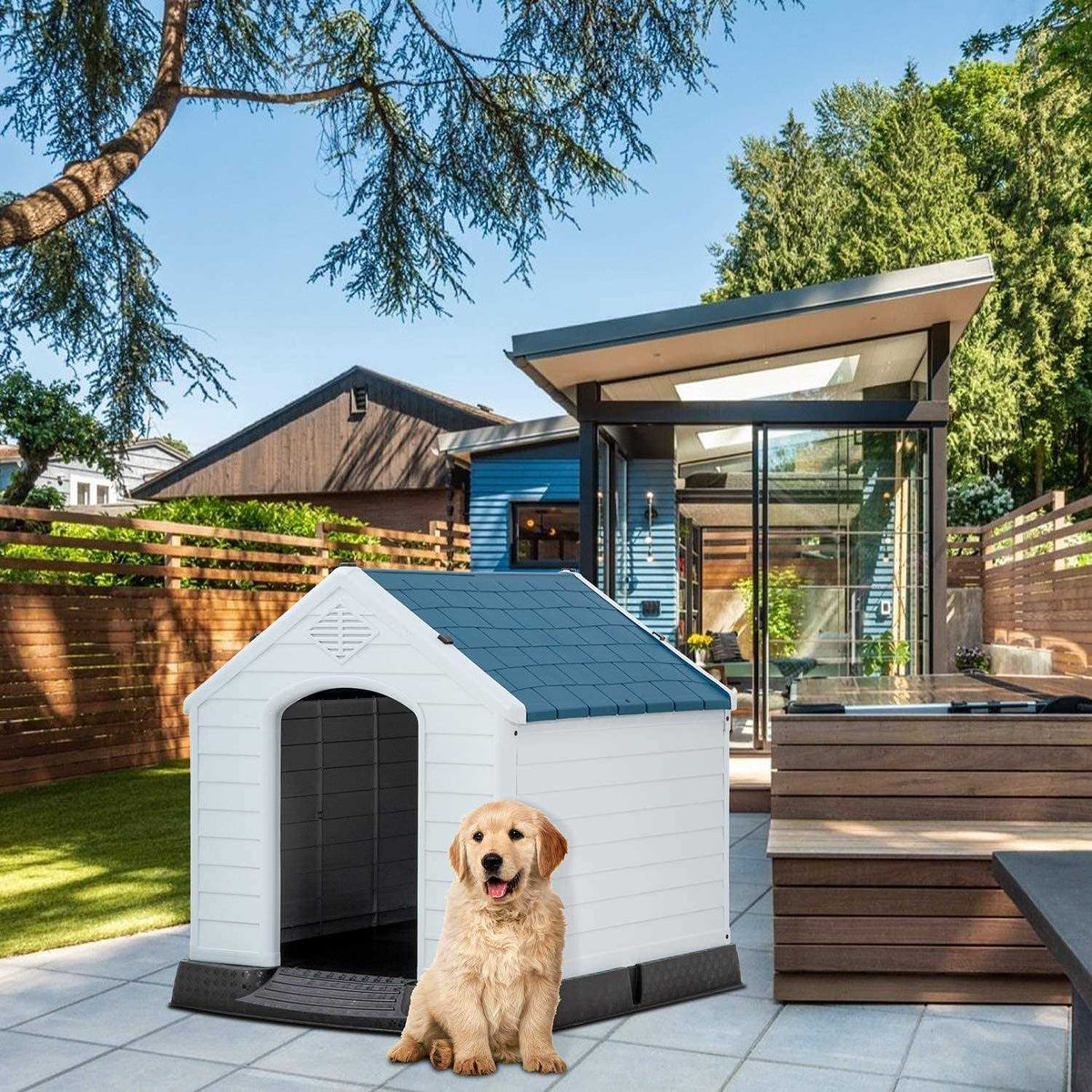 Large Plastic Insulated Dog House O80353